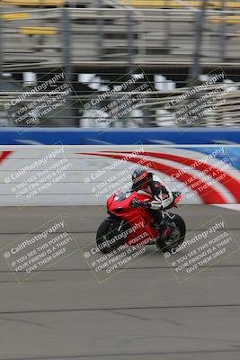 media/Oct-15-2022-Fastrack Riders (Sat) [[9a18b22502]]/Level4/Start Finish 900am/
